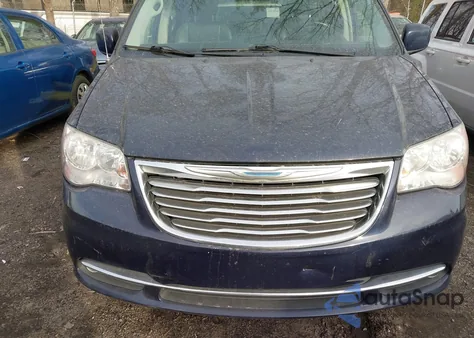 2015 Chrysler Town & Country Touring from USA, damaged, VIN 2C4RC1BG3FR544523